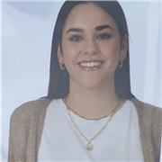 Ofrezco clases de primaria para todas las edades, de todas las asignaturas. 
Mi labor es ayudar con los deberes y el estudio.